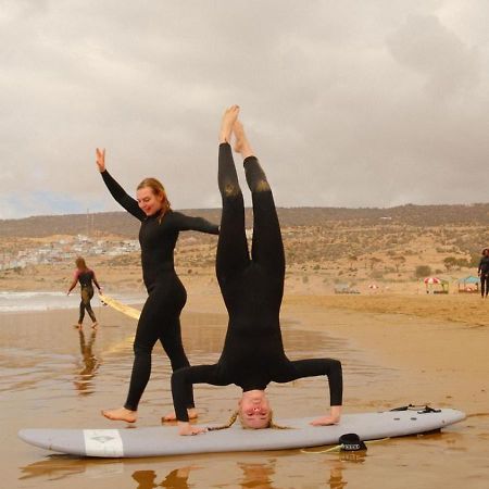 Sable Beach Surf Camp Tamraght ภายนอก รูปภาพ